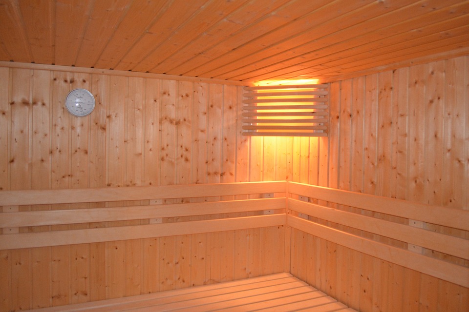 Få en professionel spaoplevelse i hjemmet med en saunaovn